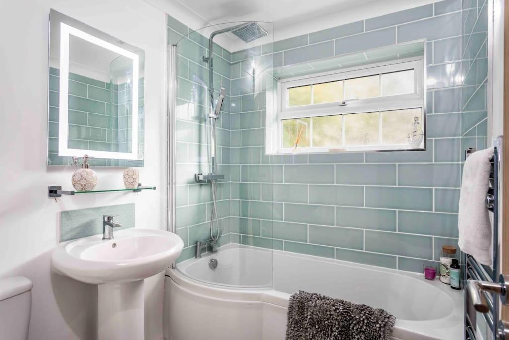 Ferienhaus Lilliput Hideaway 5 Mins From Sandbanks *