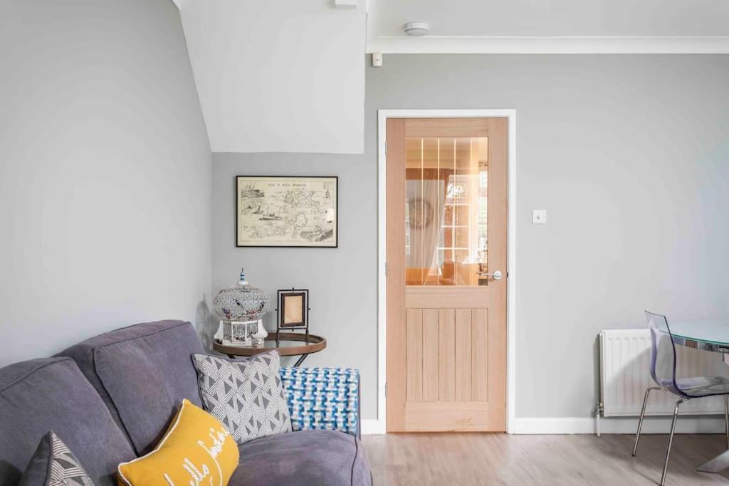 Lilliput Hideaway 5 Mins From Sandbanks Ferienhaus