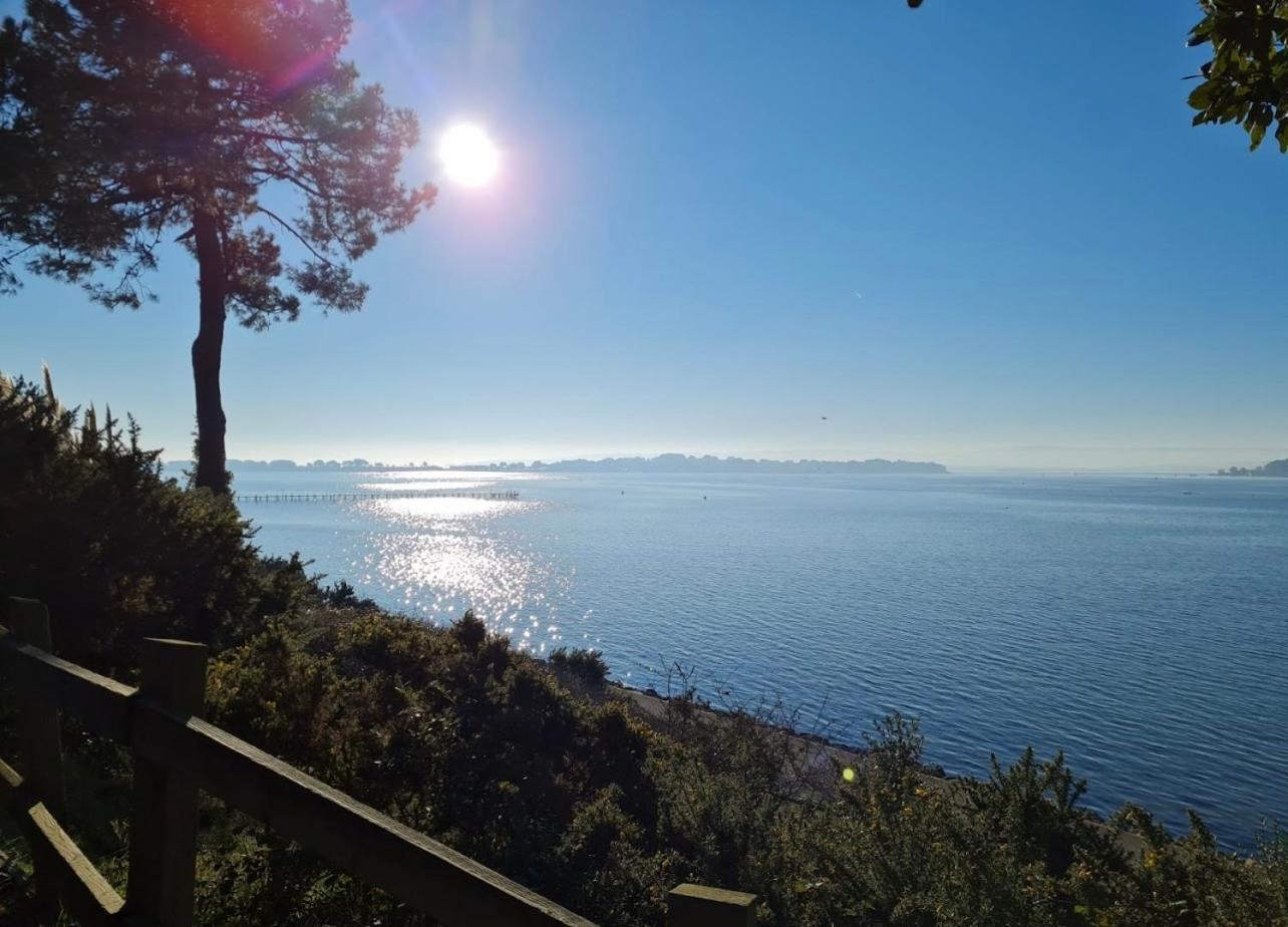 Lilliput Hideaway 5 Mins From Sandbanks Ferienhaus