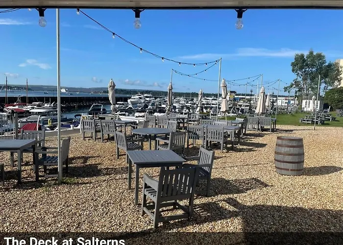 Lilliput Hideaway 5 Mins From Sandbanks Beach