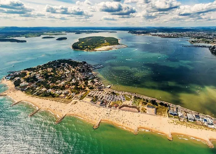 Lilliput Hideaway 5 Mins From Sandbanks Beach